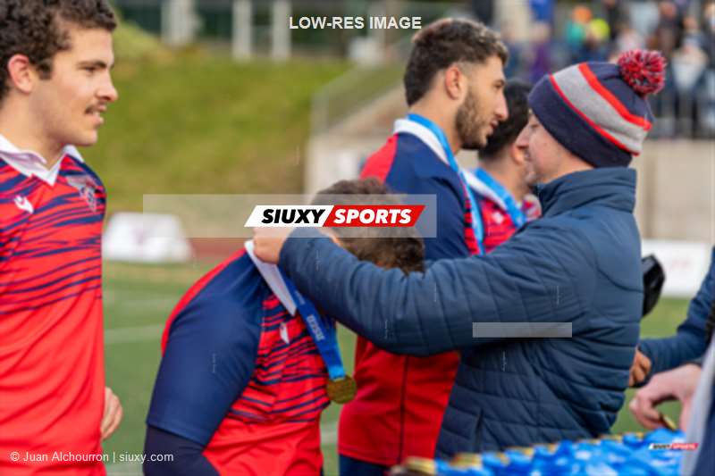  ÉTS (École de technologie supérieure) -  - Rugby - RSEQ 2024 - Finale Rugby Univ Masc - ETS vs Ottawa - Medailles ETS (#RSEQ24FRUMETSOTT60) Photo by: Juan Alchourron | Siuxy Sports 2024-11-02
