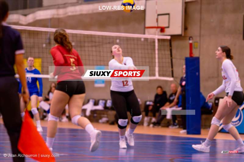  Université de Montréal - Université Laval - Volleyball - RSEQ - 2024 Volley F - U de Montréal (3) vs (2) U Laval (#RSEQ24VFUDMULV01) Photo by: Juan Alchourron | Siuxy Sports 2024-01-27