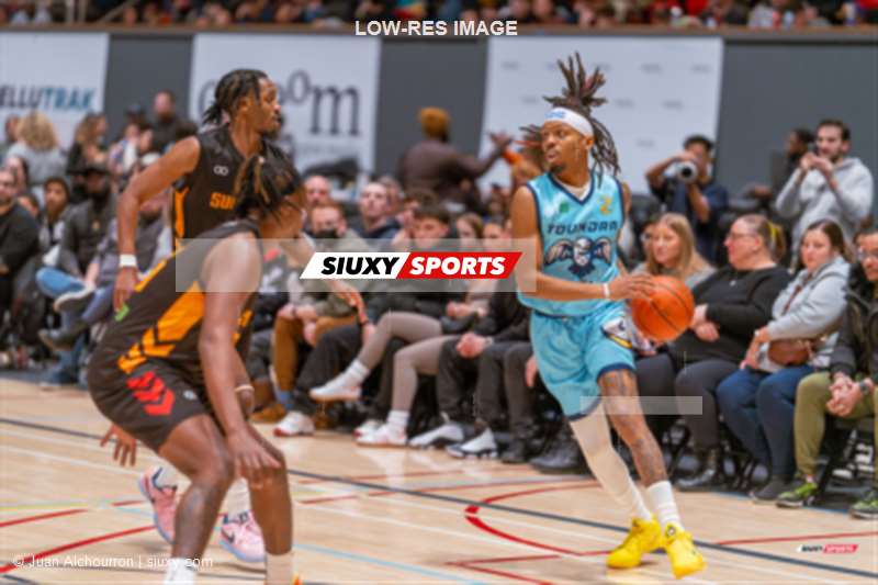 Antonio DAVIS -  Montreal - Sudbury - Basketball - MONTREAL TUNDRA (111) VS (114) SUDBURY'S FIVE - 2nd Half (#BSL24MONSUD01C) Photo by: Juan Alchourron | Siuxy Sports 2024-01-06