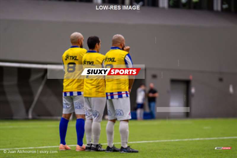 Javier GARCES - Erik HERRERA - Saul MEZA -  Los Bandoleros - EKIP XI - Soccer - TKL 2024 Div 1 - Los Bandoleros (3) vs (1) EKIP (#TKL24D1LBAEKI11) Photo by: Juan Alchourron | Siuxy Sports 2024-11-12