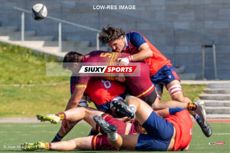 Bastien CURUTCHET - Gelel REZIG -  ÉTS (École de technologie supérieure) - Université Concordia - Rugby - RSEQ 2024 Rugby M - ETS (40) vs (14) Concordia U. - 1ère mi-temps (#RSEQ24RMETSCU0109) Photo by: Juan Alchourron | Siuxy Sports 2024-09-29