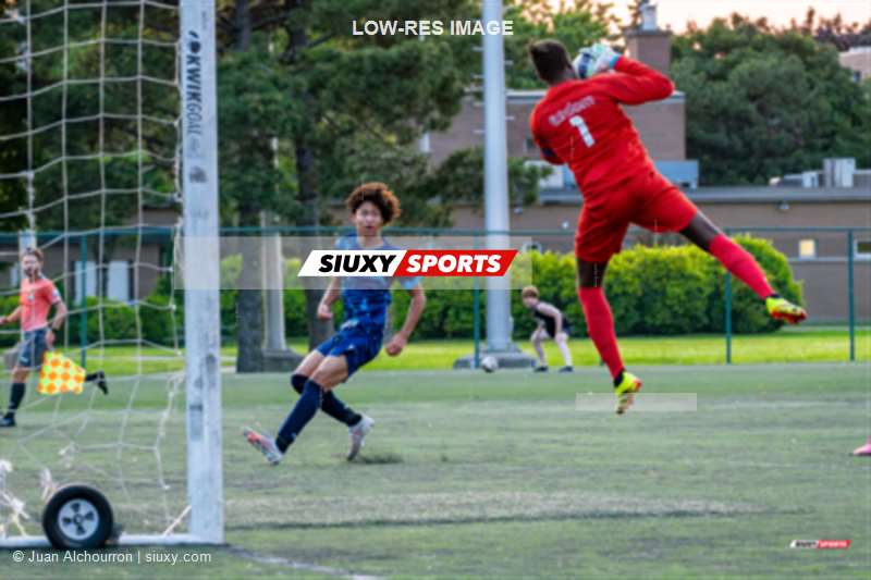 Gabard FENELON -  CS Mont-Royal Outremont - CS de St-Hubert - Soccer - PLSQ - CS Mont-Royal Outremont (2) vs (3) CS de St-Hubert (#PLSQ24CSMROSH07) Photo by: Juan Alchourron | Siuxy Sports 2024-07-21