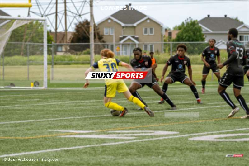 Charles-Emile BRUNET - Amos NDAYE - Jeremyah PHILLIPS -  AS Laval - CS Longueuil - Soccer - PLSQ - A.S. de Laval (0) vs (1) CS Longueuil - 2nd Half (#PLSQ24ASLCSL206) Photo by: Juan Alchourron | Siuxy Sports 2024-06-22