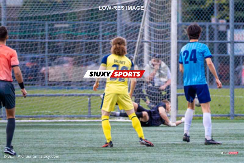 Charles-Emile BRUNET -  CS Longueuil - CS de St-Hubert - Soccer - L1QC 2024 M - CS Longueuil (1) vs (1) CS de St-Hubert  (#L1QCM24MCSLCSH05) Photo by: Juan Alchourron | Siuxy Sports 2024-05-11