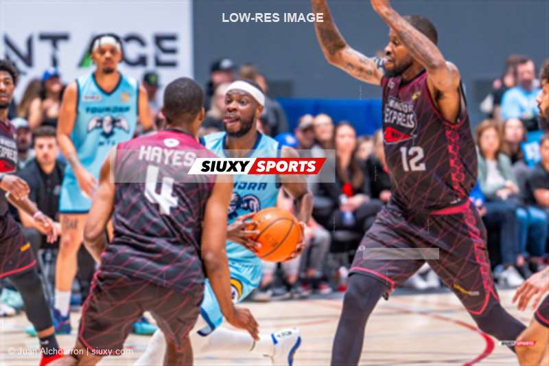 Jalen HAYES - Sam MULDROW - Dominick WELCH -  Montreal - Windsor - Basketball - BSL 2024 - Montreal Toundra (114) vs (122) Windsor Express (#BSL24MONWIN04) Photo by: Juan Alchourron | Siuxy Sports 2024-04-21