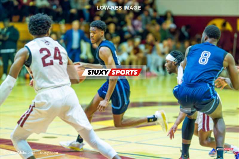 Quincy LOUIS-JEUNE -  Université Concordia - Université du Québec à Montréal - Basketball - RSEQ - 2024 Basketball M - Concordia U. (57) vs (63) UQAM - Final Provinciale (#RSEQ24BMCONUQAM03) Photo by: Juan Alchourron | Siuxy Sports 2024-03-02
