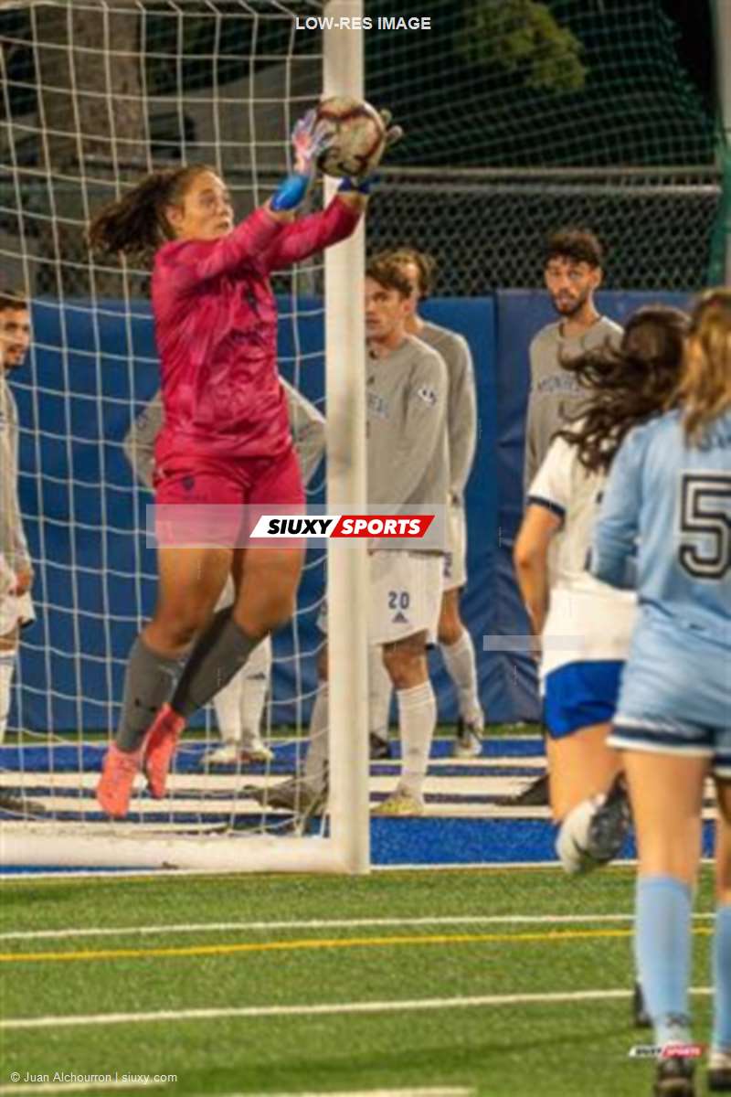 RSEQ 2024 - Soccer Universitaire Fém - UdM (3) vs (0) UQAM