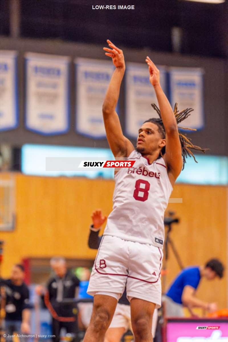 Joseph Victor BOULANGER -  College Jean-de-Brébeuf - Cégep Édouard-Montpetit - Basketball - RSEQ 2024 Basketball M D1 - Brébeuf (92) vs (77) É.Montpetit - 1st half (#RSEQ24BMD1BREM111) Photo by: Juan Alchourron | Siuxy Sports 2024-11-29