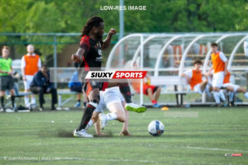 Bonano BEUGRE GNENAGO -  CS Mont-Royal Outremont - Royal Beauport - Soccer - PLSQ - CS Mont-Royal Outremont (2) vs (4) AS de Beauport (#PLSQ24CSMROASB06) Photo by: Juan Alchourron | Siuxy Sports 2024-06-23