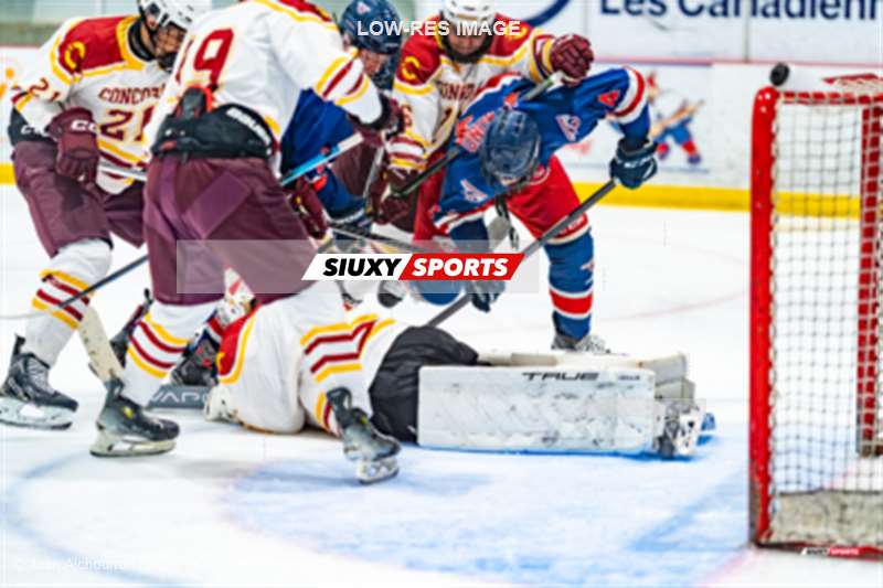 Luca Andrei SANDU -  ÉTS (École de technologie supérieure) - Concordia University Hockey Club - Ice hockey - RSEQ 2025 - Hockey M D2 - ETS vs Concordia - Reel Match (#RSEQ25HMD2ETSC13) Photo by: Juan Alchourron | Siuxy Sports 2025-03-08