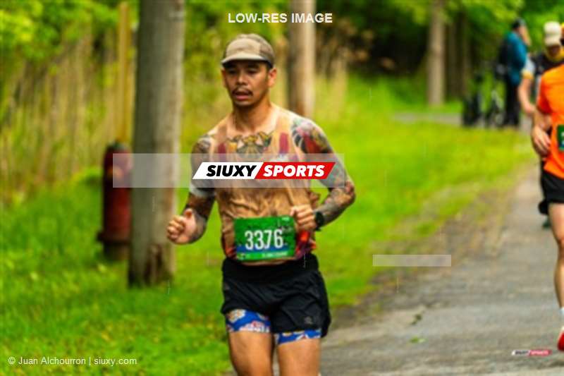 2025 Marathon Sun Life - Longueil - Shiny Happy People Running !!