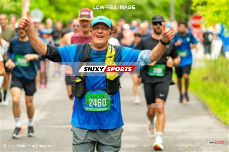 2025 Marathon Sun Life - Longueil - Shiny Happy People Running !!