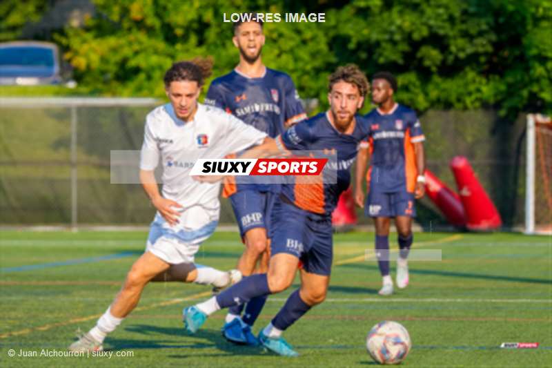 Zineddine BEY -  CS St-Laurent - CS Mont-Royal Outremont - Soccer - L1QC 2025 - CS St-Laurent (2) vs (1) CS Mont-Royal Outremont (#L1QC25SLMO7) Photo by: Juan Alchourron | Siuxy Sports 2025-07-20