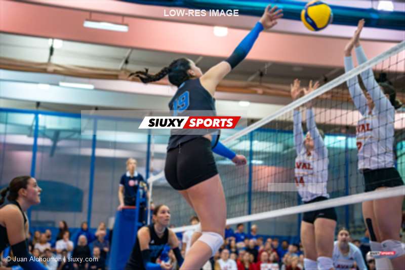 Milica DJORDJEVIC - Julia LANTHIER -  Université de Montréal - Université Laval - Volleyball - RSEQ 2025 - Volleyball F Finale 1 - Université de Montréal (3) vs (1) Université Laval (#RSEQ25VFF1UMUL02) Photo by: Juan Alchourron | Siuxy Sports 2025-02-28