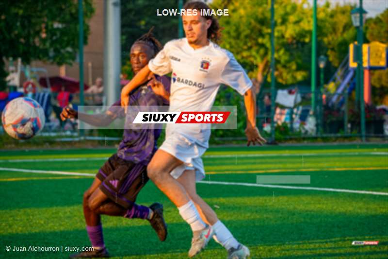 Zineddine BEY -  CS Mont-Royal Outremont - FC Laval - Soccer - L1QC 2025 - CS Mont-Royal Outremont vs FC Laval (#L1QC25CSMFL7) Photo by: Juan Alchourron | Siuxy Sports 2025-07-27