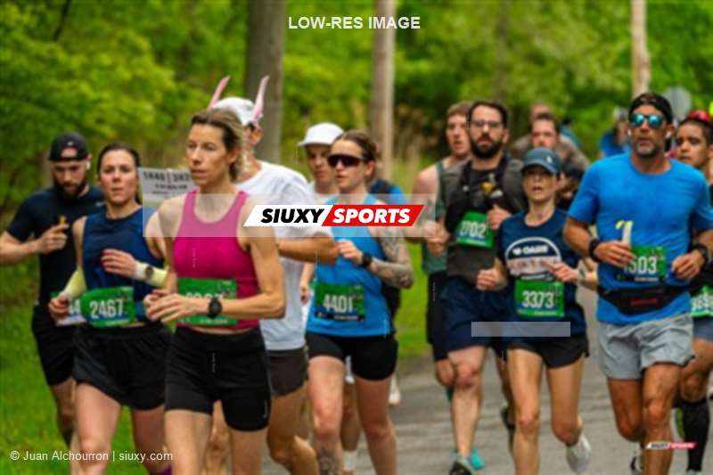 2025 Marathon Sun Life - Longueil - Shiny Happy People Running !!