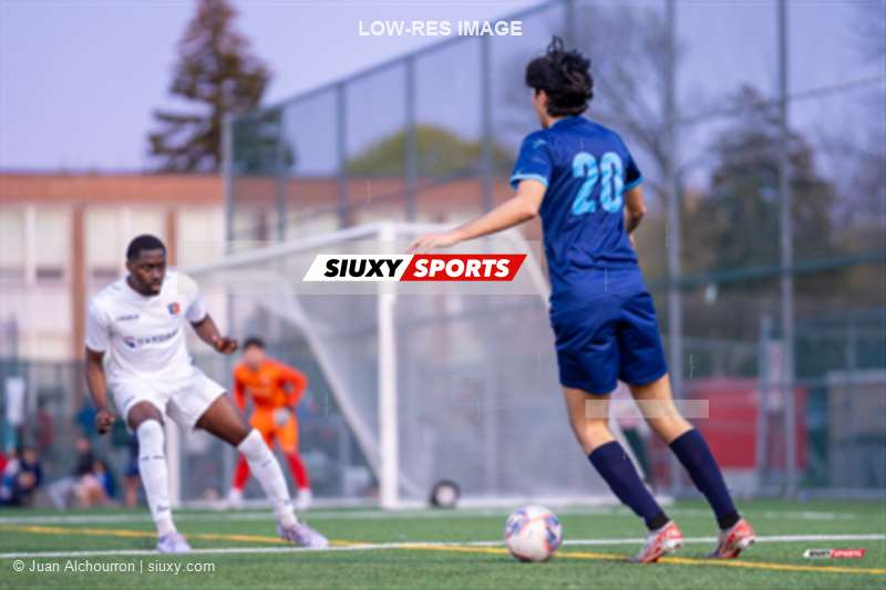 Mujtaba MIRHASAN - Harrold N'GUESSAN - Alexander VERGADOS SOMARRIBA -  CS Mont-Royal Outremont - CS de St-Hubert - Soccer - L1QC 2025 - CS Mont-Royal Outremont (2) vs (1) CS St-Hubert (#L1QC25CSMROSH5) Photo by: Juan Alchourron | Siuxy Sports 2025-05-04