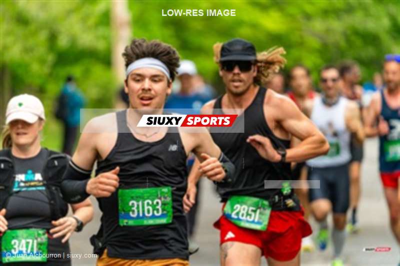 2025 Marathon Sun Life - Longueil - Shiny Happy People Running !!