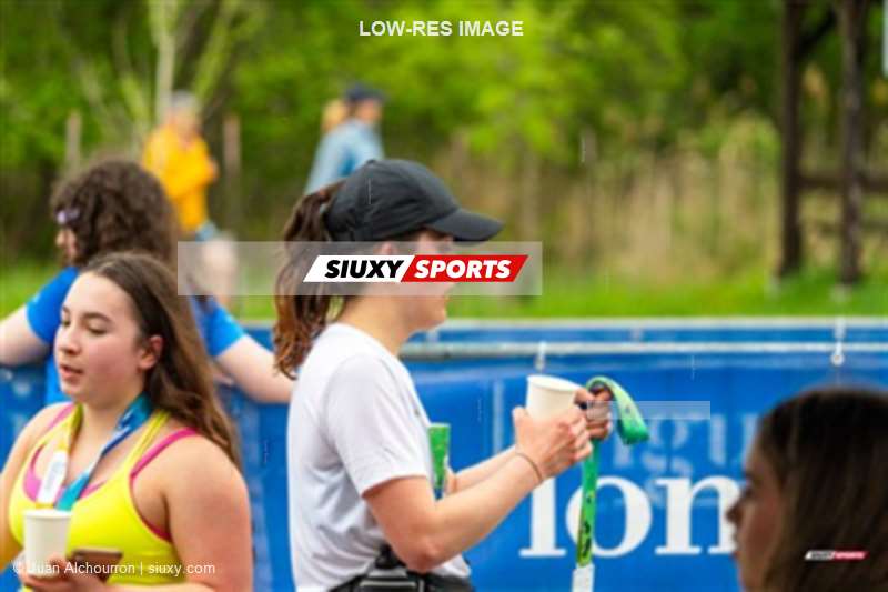 2025 Marathon Sun Life - Longueil - Shiny Happy People Running !!