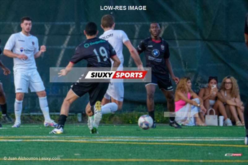 Samy RZIG - Yannick Damian TOKER -  CS Mont-Royal Outremont - AS Laval - Soccer - L1QC 2025 M - CS Mont-Royal Outremont (1) vs (2) AS Laval (#L1QC25MMROAL6) Photo by: Juan Alchourron | Siuxy Sports 2025-06-22