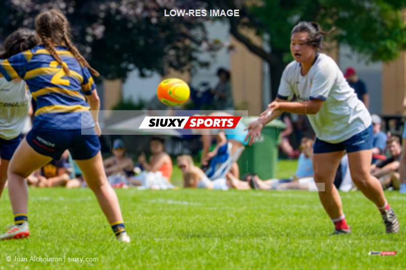 Juliette LACHAPELLE-MARCEAU - Davine YANG -  Sainte-Anne-de-Bellevue RFC - Town of Mount Royal RFC - Rugby - RQ 2025 - SL F - SABRFC vs TMR RFC (#RQ25SLFSABTM7) Photo by: Juan Alchourron | Siuxy Sports 2025-07-12