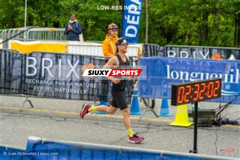 2025 Marathon Sun Life - Longueil - Shiny Happy People Running !!