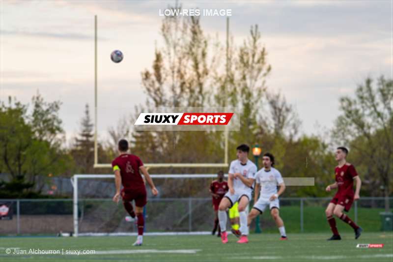 Pedro GULLI -  Lakeshore SC - CF L'International de Québec - Soccer - L2QC M 2025 - Lakeshore (4) vs (1) CF L'International de Québec (#L2QCM25LSCCFIQ5) Photo by: Juan Alchourron | Siuxy Sports 2025-05-10