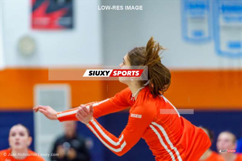 Emma L'ANTHOËN -  Cégep André Laurendeau - Collège Lionel-Groulx - Volleyball - RSEQ 2025 - Volleyball F D1 - André Laurendeau (1) vs (3) Lionel-Groulx (#RSEQ25VFD1ALLG02) Photo by: Juan Alchourron | Siuxy Sports 2025-02-12