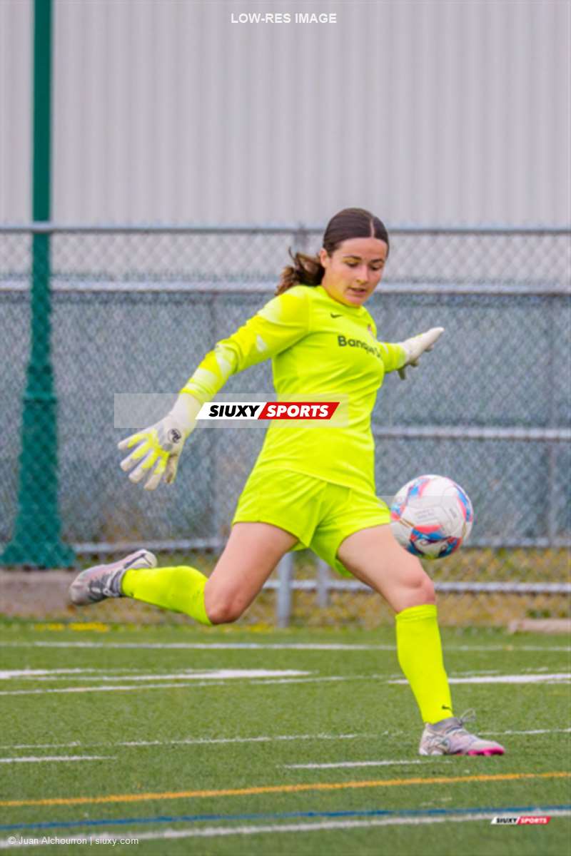 Danica WATSON -  Lakeshore SC - Mistral de Sherbrooke - Soccer - L2QC 2025 F - Lakeshore SC vs Mistral de Sherbrooke (#L2QC25FLM7) Photo by: Juan Alchourron | Siuxy Sports 2025-07-06