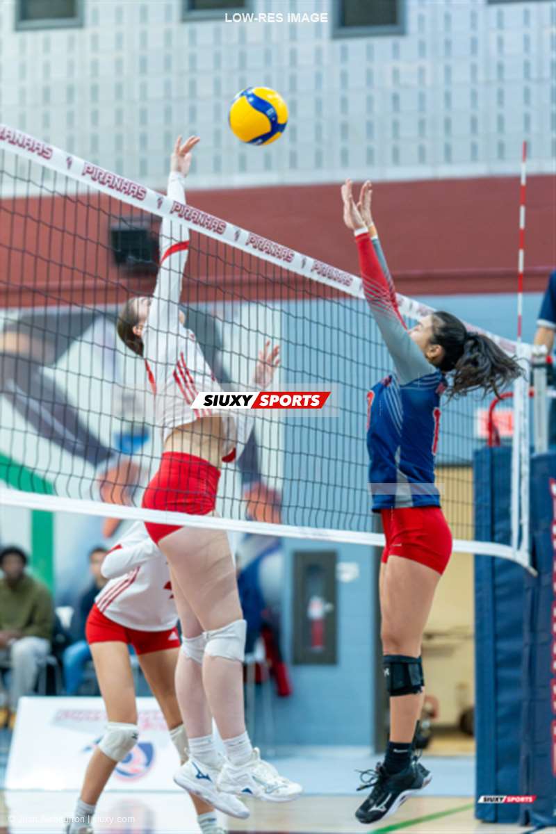 Sorayan TON-LECLERC -  ÉTS (École de technologie supérieure) - Université McGill - Volleyball - RSEQ 2025 - Volleyball F - ETS (0) vs (3) McGill (#RSEQ25VFETSMCG02) Photo by: Juan Alchourron | Siuxy Sports 2025-02-02