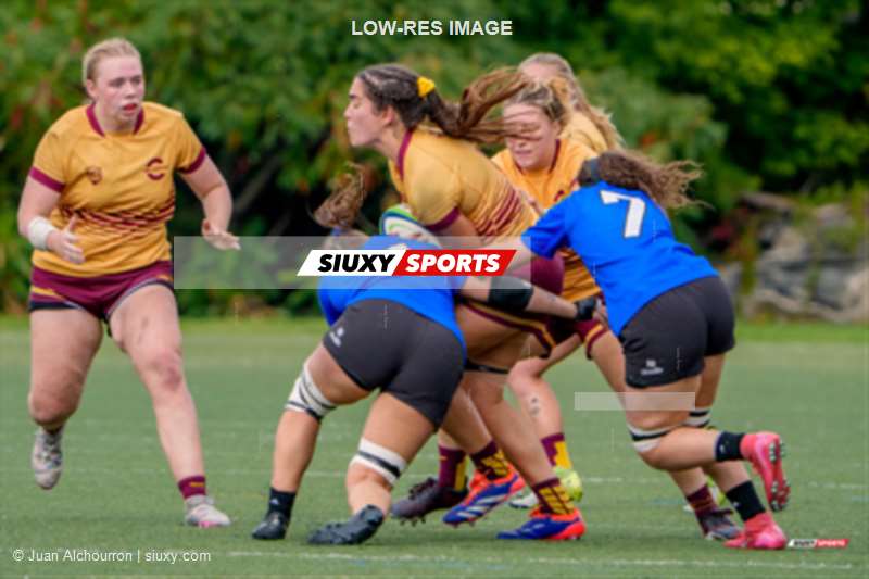 Nicole AMARAL - Penelope ANDERSON -  Université de Montréal - Université Concordia - Rugby - RSEQ 2025 - Rugby F - U. de Montréal vs U. Concordia - 1st half (#RSEQ25RFMC19) Photo by: Juan Alchourron | Siuxy Sports 2025-09-27