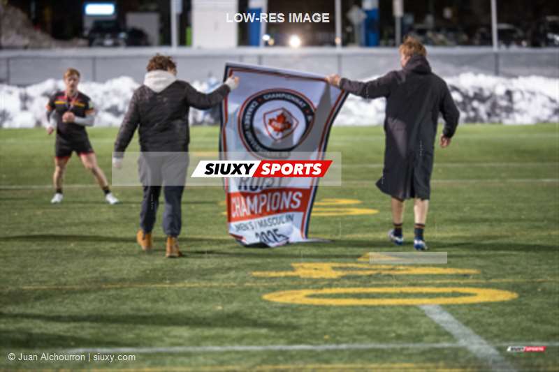  ÉTS (École de technologie supérieure) - University of Guelph - Rugby - CANUMENS 2025 - Awards post match Finale (#CANUMENS2562) Photo by: Juan Alchourron | Siuxy Sports 2025-11-16