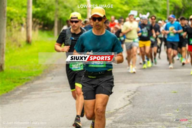 2025 Marathon Sun Life - Longueil - Shiny Happy People Running !!
