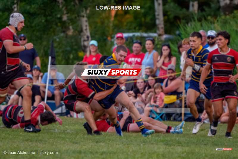 Sam IBBOTSON - Jean-Christophe VINETTE -  Beaconsfield Rugby Football Club - Town of Mount Royal RFC - Rugby - RQ 2025 - Final SL Masc - Beaconsfield vs TMR (#RQ25FSLMBT01) Photo by: Juan Alchourron | Siuxy Sports 2025-08-16