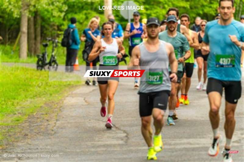 2025 Marathon Sun Life - Longueil - Shiny Happy People Running !!