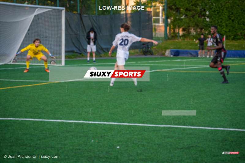 Romain BARTOLI - Zineddine BEY -  CS Mont-Royal Outremont - Royal Beauport - Soccer - L1QC 2025 - CS Mont-Royal Outremont (2) vs (3) Royal Beauport (#L1QC25MRORB6) Photo by: Juan Alchourron | Siuxy Sports 2025-06-29