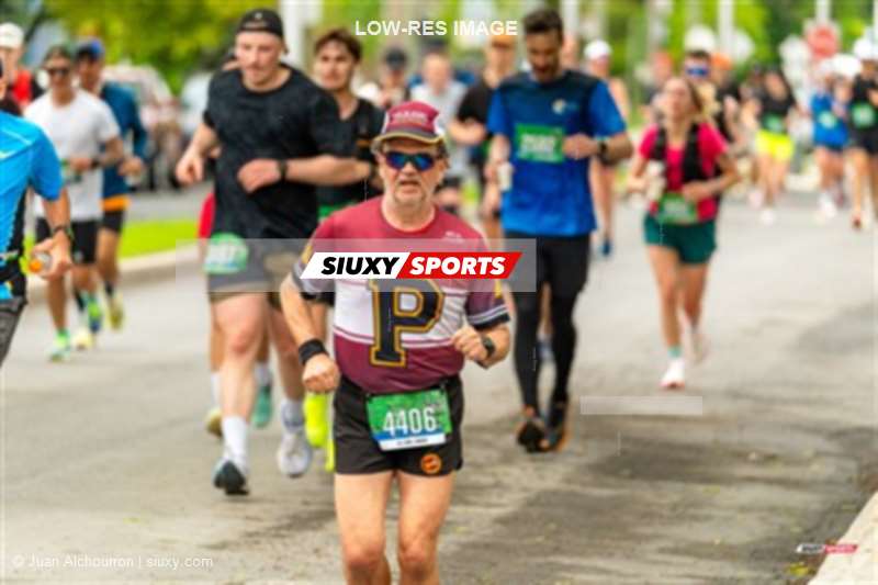 2025 Marathon Sun Life - Longueil - Shiny Happy People Running !!