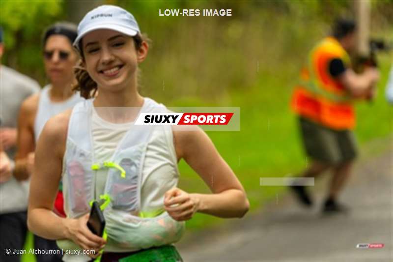 2025 Marathon Sun Life - Longueil - Shiny Happy People Running !!