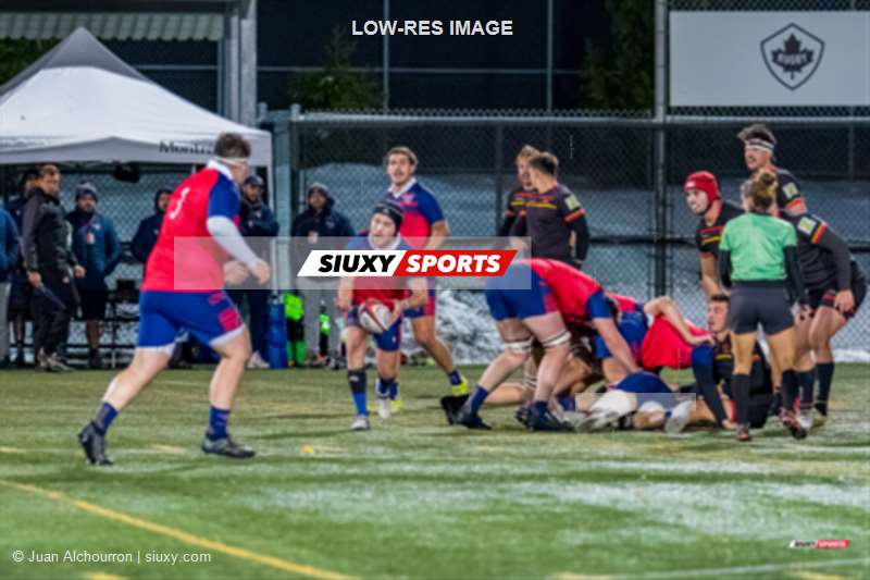 Paul ARDITTI - Shanda ASSMUS - Logan CAKO - Sebastiano De GRANDIS -  ÉTS (École de technologie supérieure) - University of Guelph - Rugby - CANUMENS 2025 - École de Technologie Supérieure vs University of Guelph - Game#12 - Final (#CANUMENS2552) Photo by: Juan Alchourron | Siuxy Sports 2025-11-16