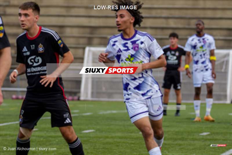 Nathan BOULA -  FC Laval - Royal Beauport - Soccer - L1QC 2025 - FC Laval (4) vs (2) Royal Beauport (#L1QC25MLARB6) Photo by: Juan Alchourron | Siuxy Sports 2025-06-21