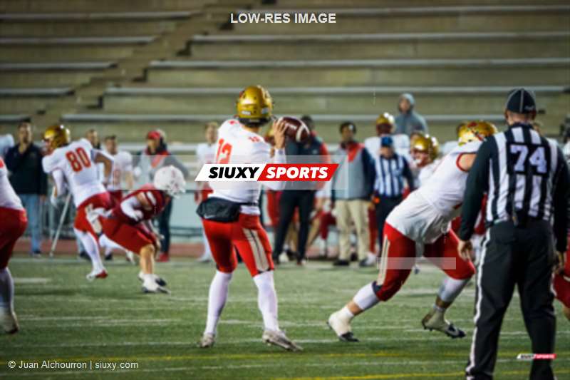  Université McGill - Université Laval - Football - RSEQ 2025 - Football - McGill vs Laval (#RSEQ25FMCGL10) Photo by: Juan Alchourron | Siuxy Sports 2025-10-10