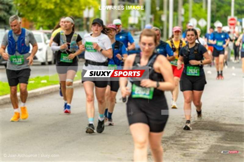 2025 Marathon Sun Life - Longueil - Shiny Happy People Running !!