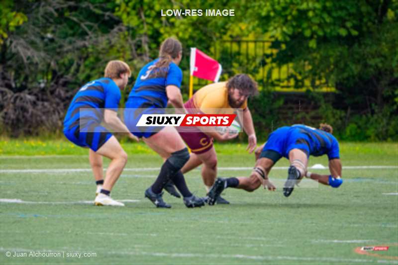 Axel ADJAHI - Louis RAMOISY - Sean SOWDEN -  Université de Montréal - Université Concordia - Rugby - RSEQ 2025 - Rugby M - Université de Montréal vs Concordia University - Première mi-temps (#RSEQ25RMMC19) Photo by: Juan Alchourron | Siuxy Sports 2025-09-06