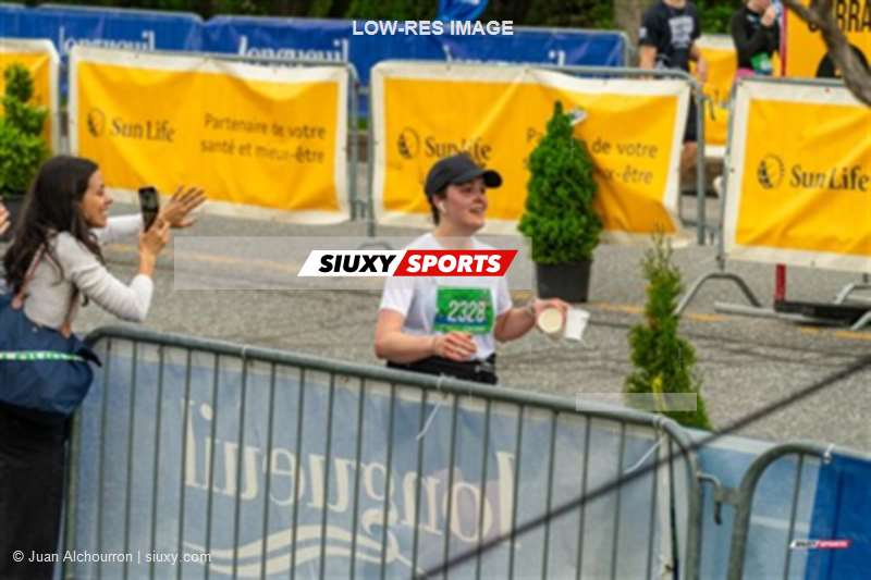 2025 Marathon Sun Life - Longueil - Shiny Happy People Running !!