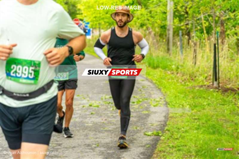 2025 Marathon Sun Life - Longueil - Shiny Happy People Running !!