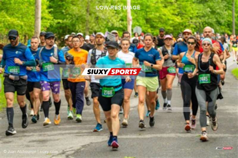 2025 Marathon Sun Life - Longueil - Shiny Happy People Running !!