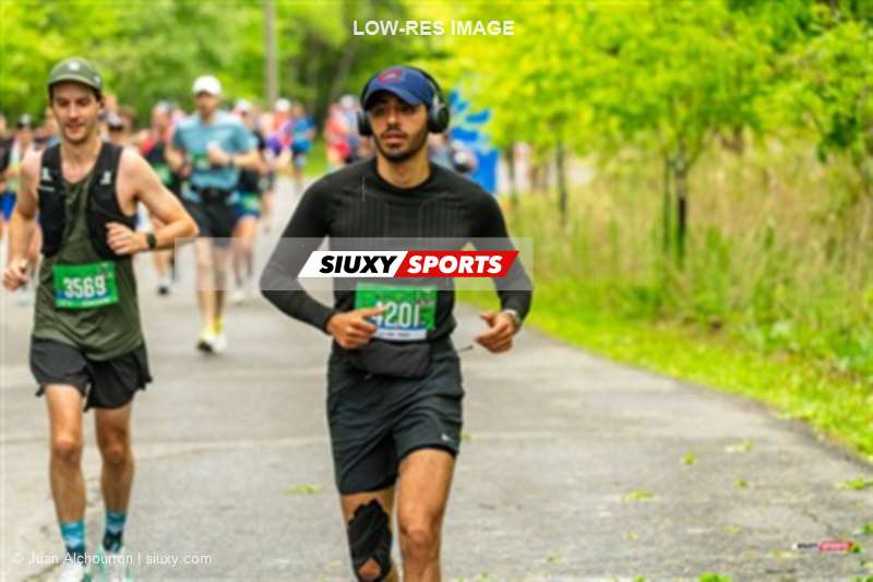 2025 Marathon Sun Life - Longueil - Shiny Happy People Running !!