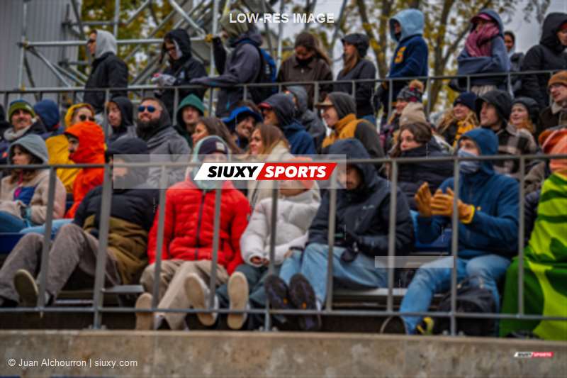  ÉTS (École de technologie supérieure) - Université de Montréal - Rugby - RSEQ 2025 - Rugby M - Finale - ETS vs Université de Montréal - Avant Match et Tribunes (#RSEQ25RMFEM50) Photo by: Juan Alchourron | Siuxy Sports 2025-11-01