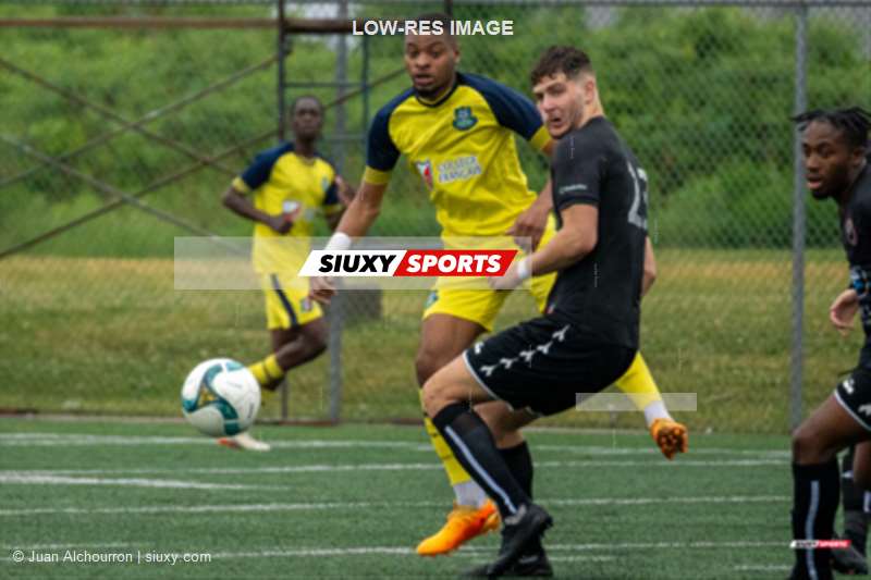  AS Laval - CS Longueuil - Soccer - PLSQ - A.S. de Laval (3) vs (1) CS Longueuil (#PLSQ2023ASLCSL06) Photo by: Juan Alchourron | Siuxy Sports 2023-06-17