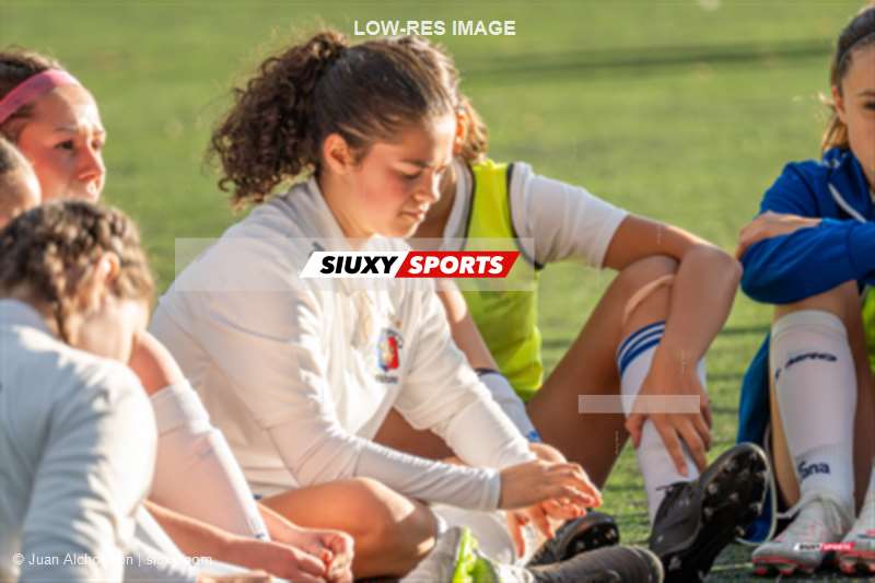  CS Mont-Royal Outremont - AS de Blainville - Soccer - PLSJQ F U-16 - CS MRO VS Blainville (#PLSJQF16MROBLA10) Photo by: Juan Alchourron | Siuxy Sports 2023-10-14